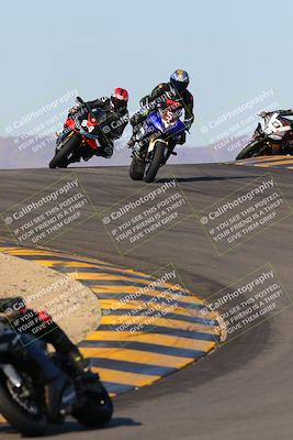 media/Dec-18-2022-SoCal Trackdays (Sun) [[8099a50955]]/Turns 9 and 10 Set 2 (1055am)/